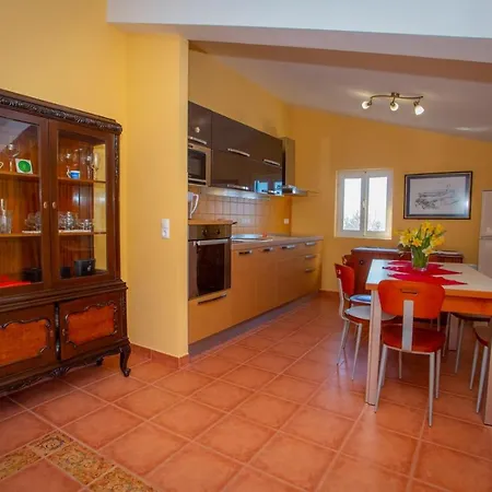 Ctpo270- Charming With Whirlpool Dom wakacyjny Podgora (Split-Dalmatia)